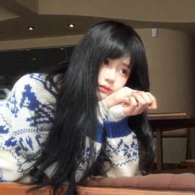 倒挂的爱丽丝